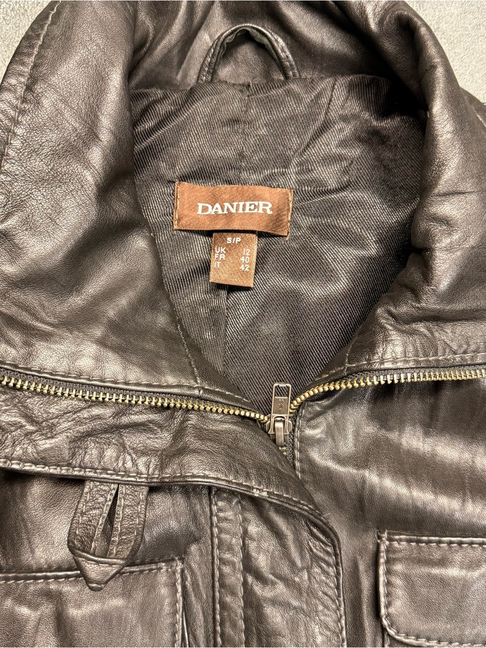 Danier Women's Y2K Black Leather Utility Jacket - Picture 2 of 9